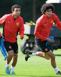 壹号娱乐游戏- 那不勒斯队长伤愈复出，备战欧冠关键战  