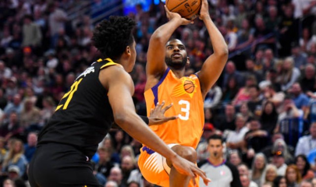  布克末节发威太阳逆转篮网取三连胜