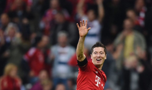  罗伊斯达成德甲三百场里程碑  