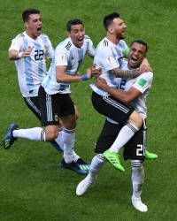 壹号娱乐- 姆巴佩梅开二度助巴黎逆转，继续稳坐射手榜首位  