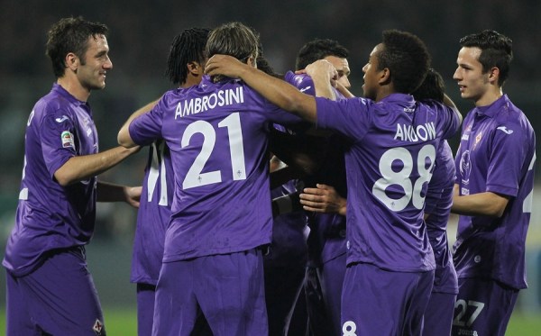  紫百合佛罗伦萨状态回暖，主场三球完胜中游球队