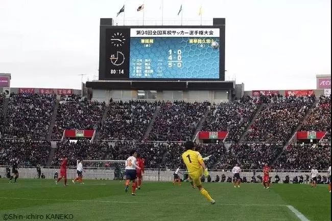  阿雅克肖海岛主场迎特殊赛事，海洋文化主题日吸引万名游客